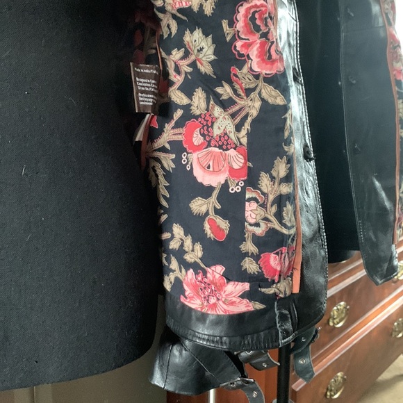 Danier Black Leather Jacket - Picture 9 of 9